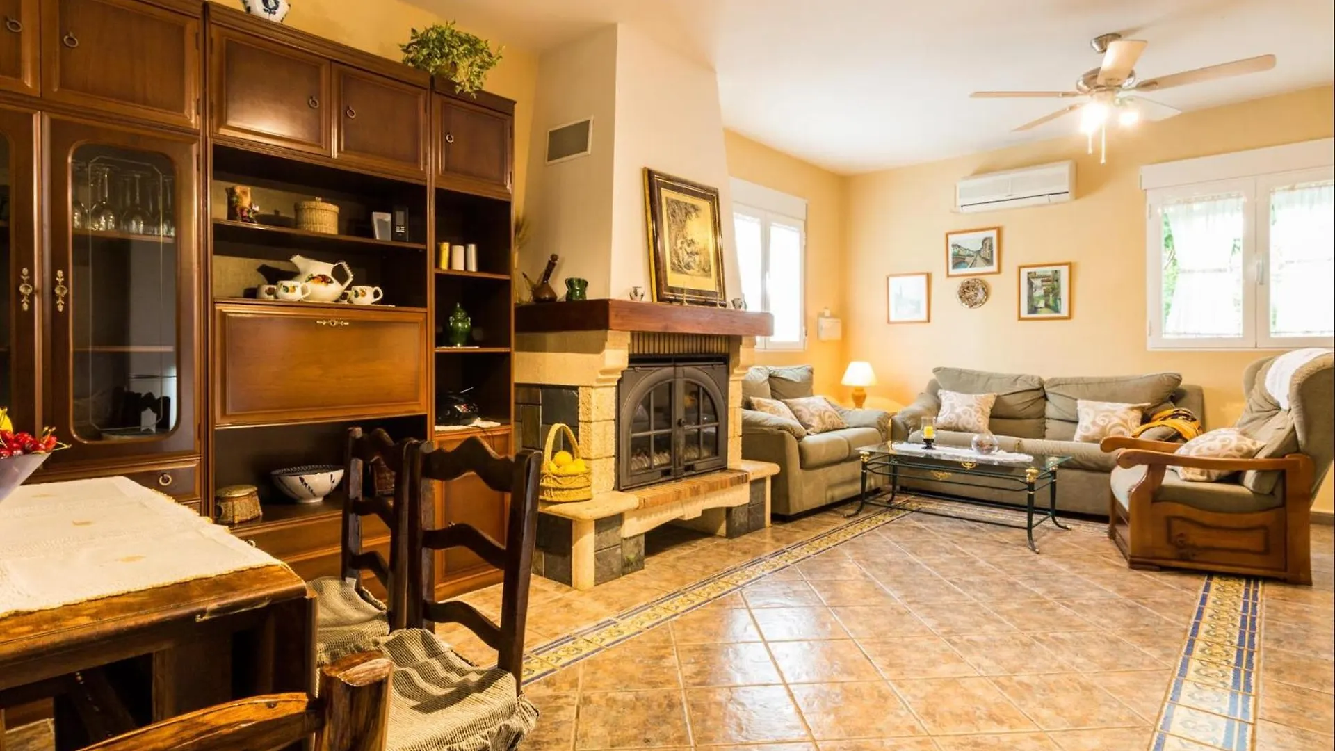 Farm stay Cortijo Valmaruc Villa Durcal Spain