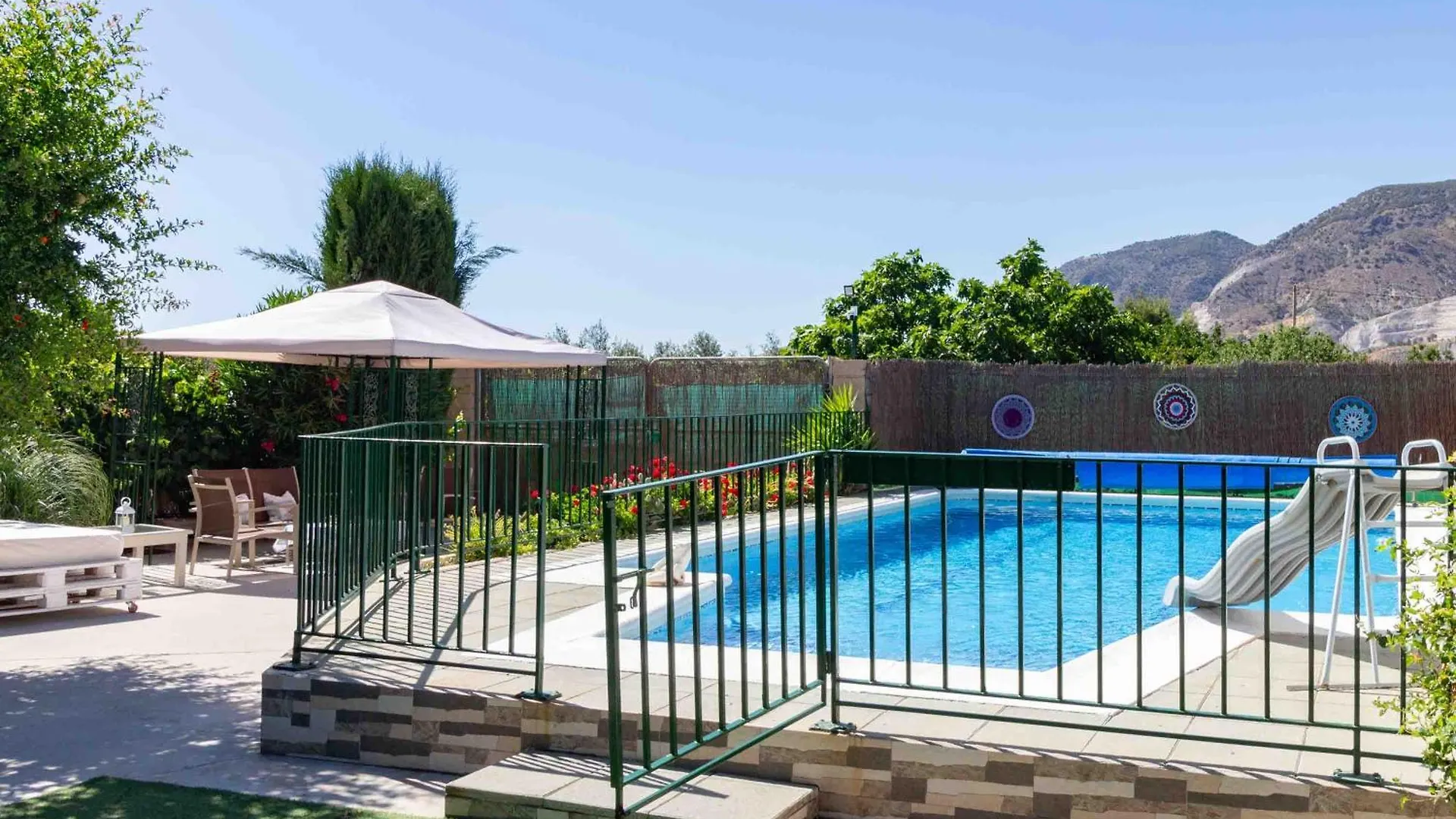 Farm stay Cortijo Valmaruc Villa Durcal Spain