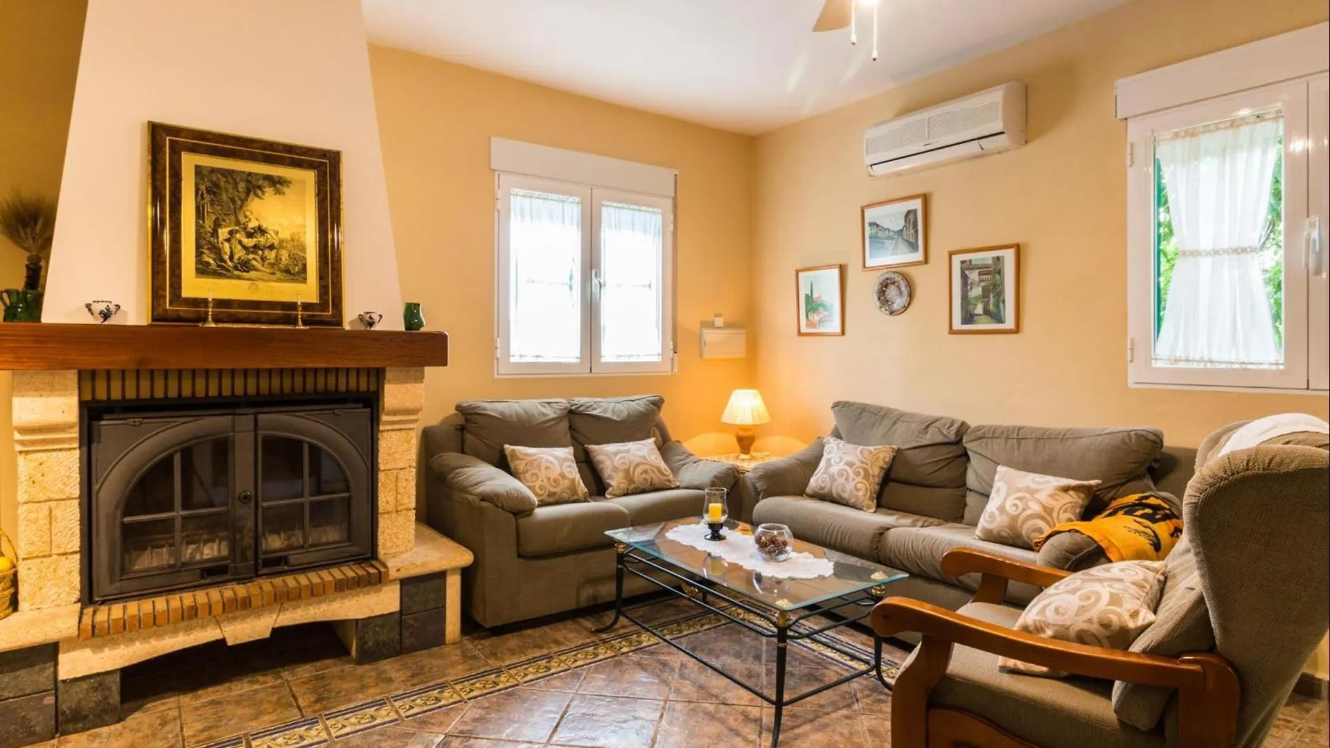Farm stay Cortijo Valmaruc Villa Durcal